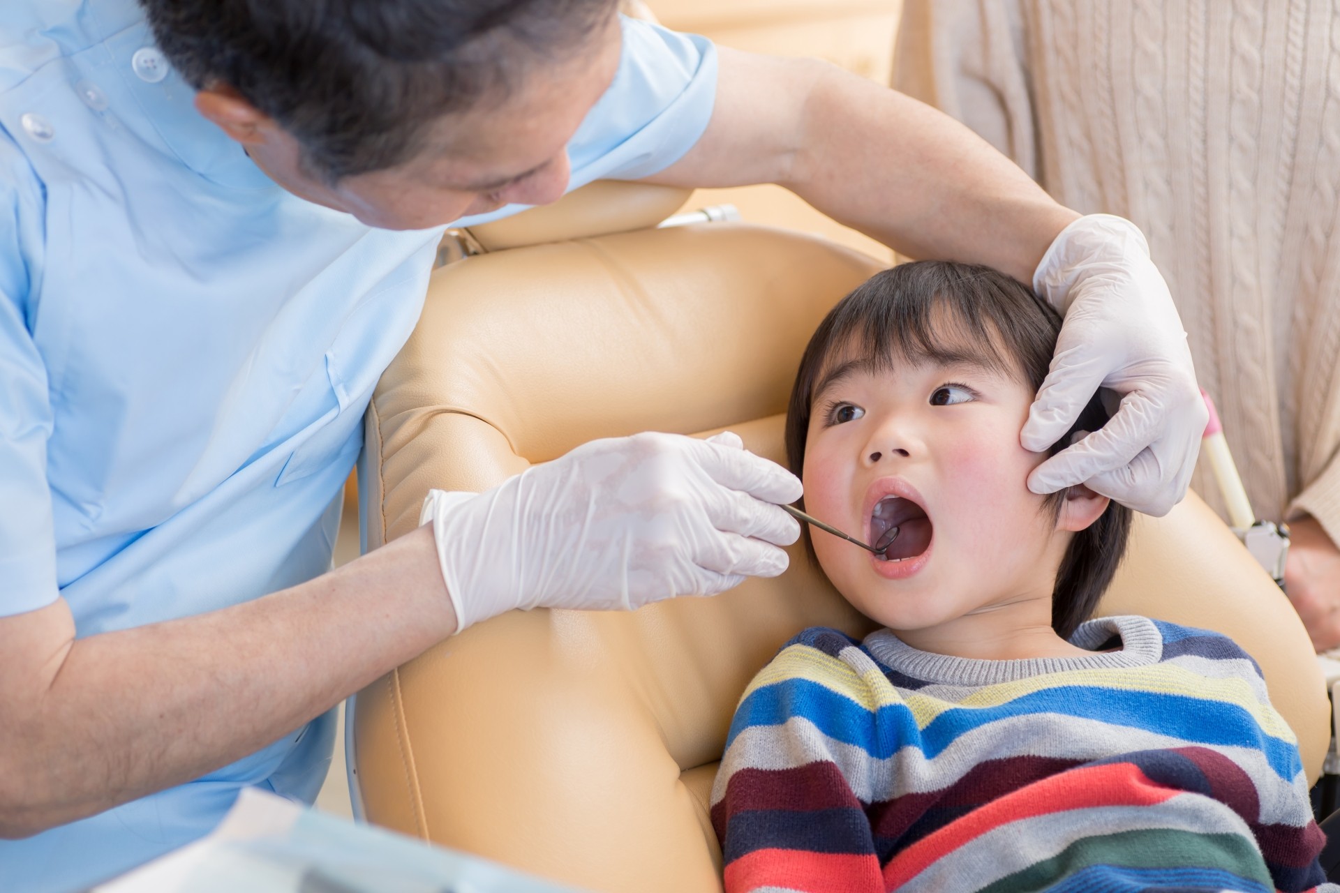 永久歯の生えている、お子様の小児治療（6〜15歳）